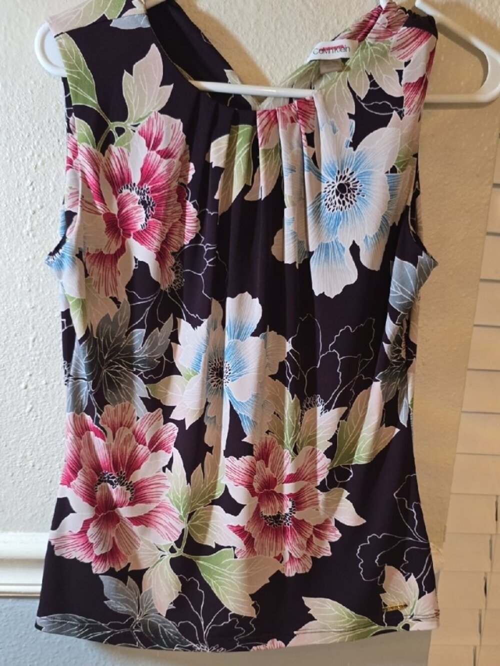 Black Floral Sleeveless